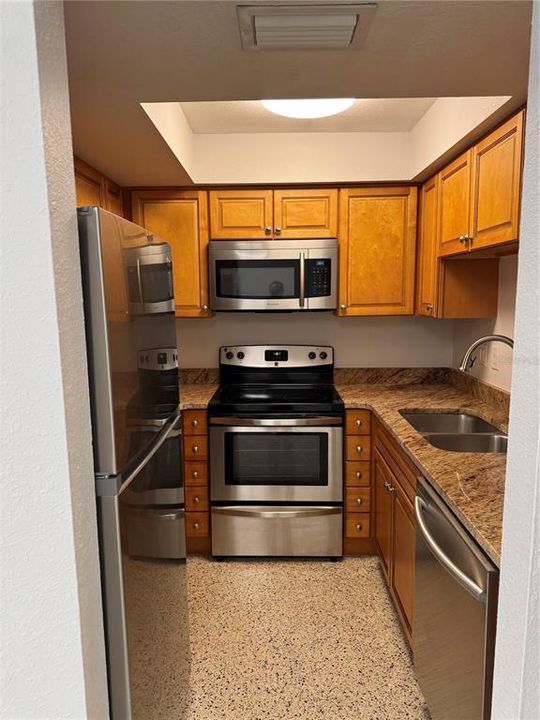 В аренду: $1,650 (1 спален, 1 ванн, 800 Квадратных фут)