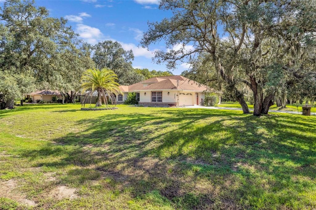 Activo con contrato: $575,000 (3 camas, 2 baños, 1839 Pies cuadrados)