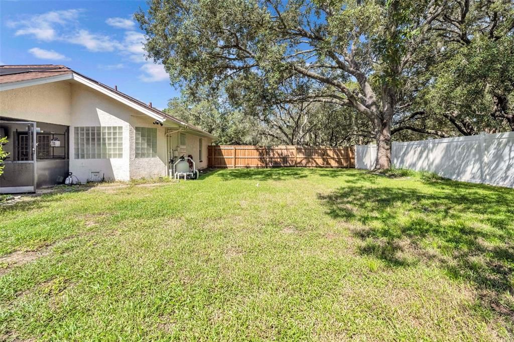 Activo con contrato: $575,000 (3 camas, 2 baños, 1839 Pies cuadrados)