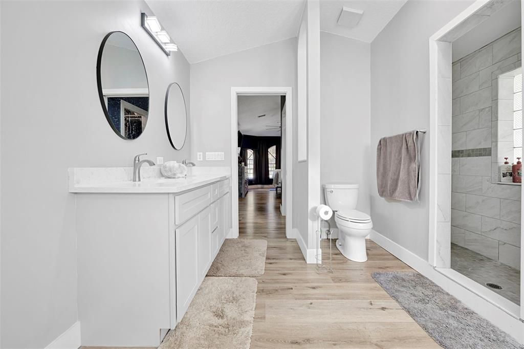 Activo con contrato: $575,000 (3 camas, 2 baños, 1839 Pies cuadrados)