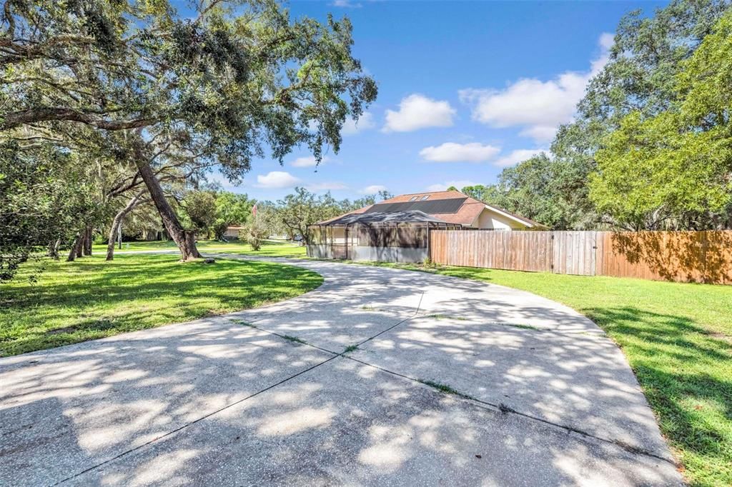 Activo con contrato: $575,000 (3 camas, 2 baños, 1839 Pies cuadrados)