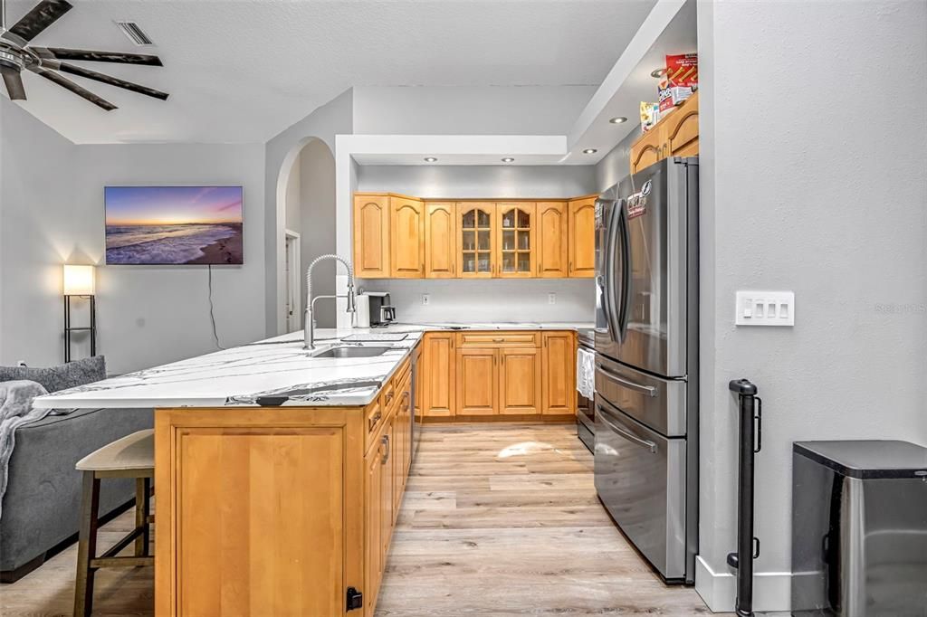 Activo con contrato: $575,000 (3 camas, 2 baños, 1839 Pies cuadrados)