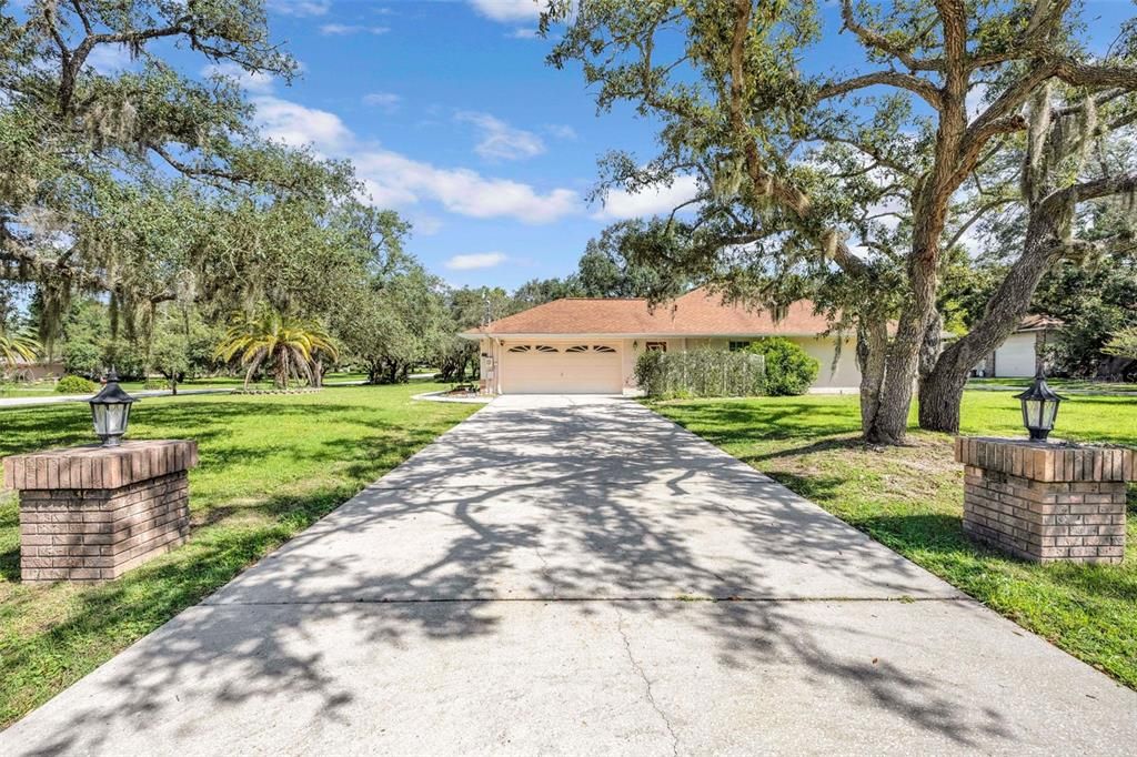 Activo con contrato: $575,000 (3 camas, 2 baños, 1839 Pies cuadrados)