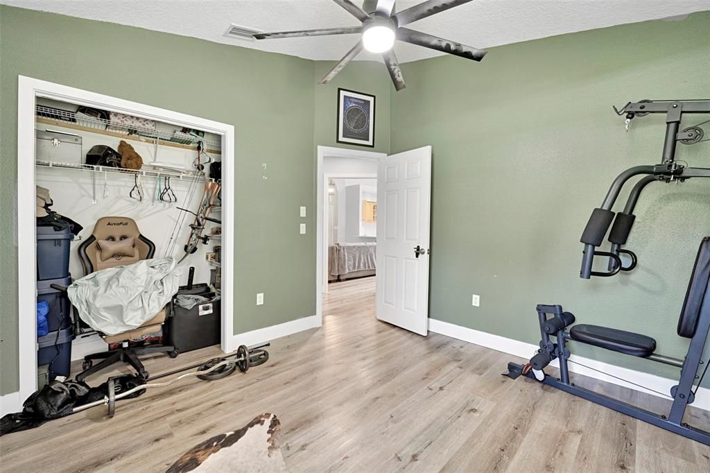 Activo con contrato: $575,000 (3 camas, 2 baños, 1839 Pies cuadrados)