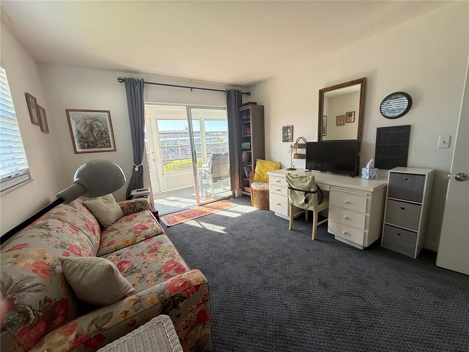 For Rent: $1,600 (2 beds, 2 baths, 960 Square Feet)