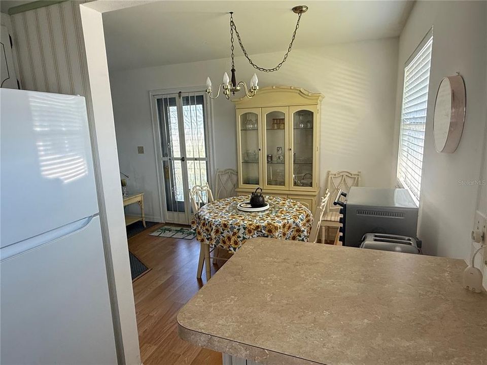 For Rent: $1,600 (2 beds, 2 baths, 960 Square Feet)