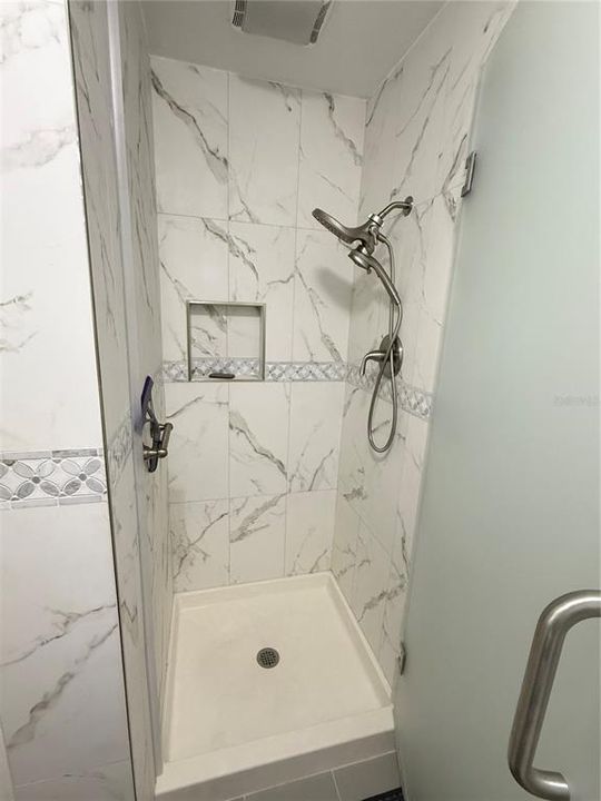 For Rent: $1,600 (2 beds, 2 baths, 960 Square Feet)