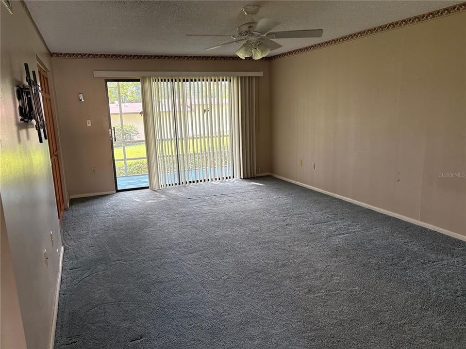 待售: $69,900 (2 贝兹, 2 浴室, 1085 平方英尺)