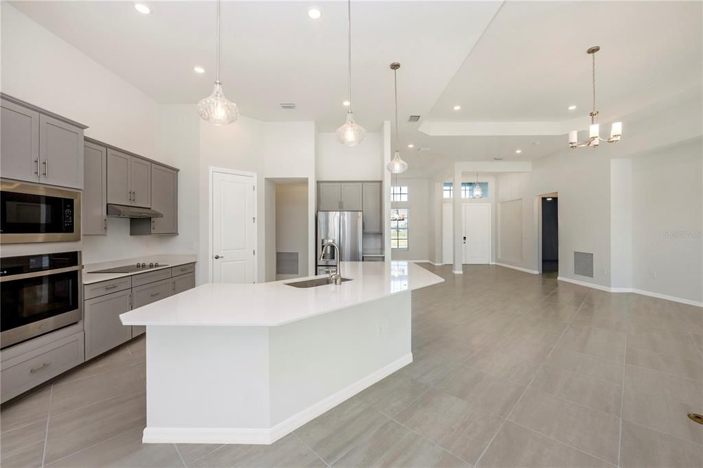 For Rent: $5,500 (4 beds, 3 baths, 2799 Square Feet)