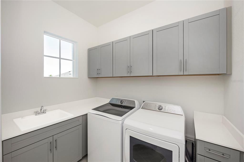 For Rent: $5,500 (4 beds, 3 baths, 2799 Square Feet)