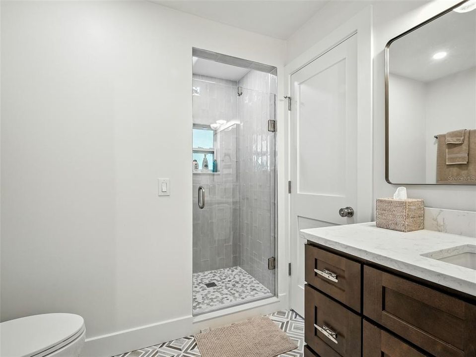 En Venta: $1,950,000 (3 camas, 3 baños, 2424 Pies cuadrados)