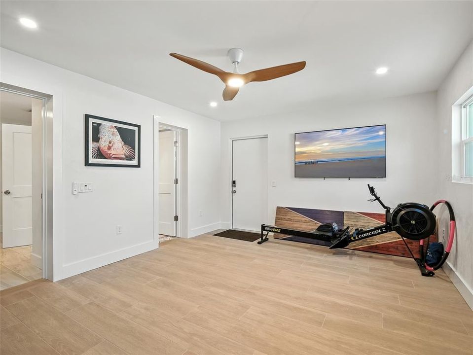 En Venta: $1,950,000 (3 camas, 3 baños, 2424 Pies cuadrados)