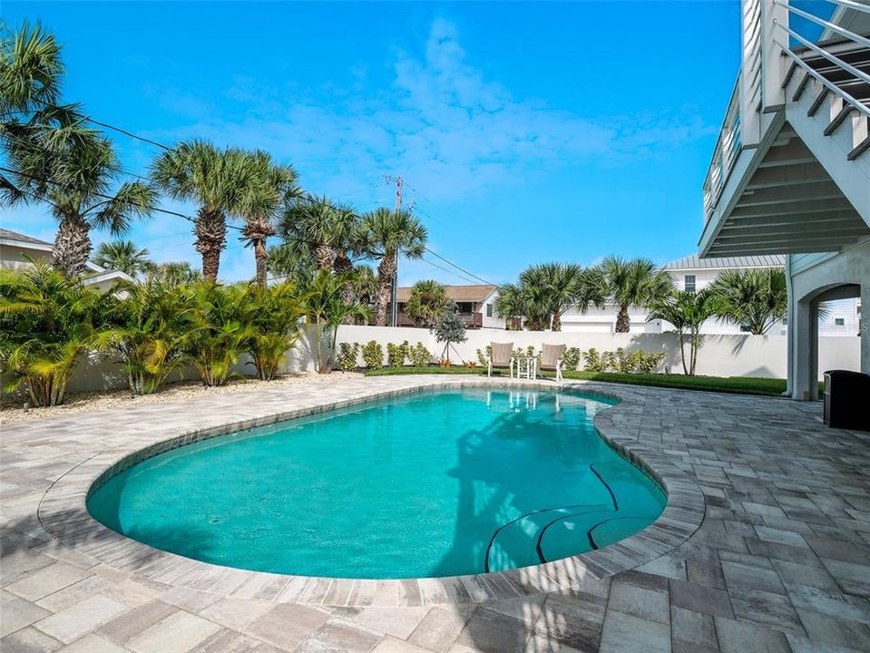 En Venta: $1,950,000 (3 camas, 3 baños, 2424 Pies cuadrados)