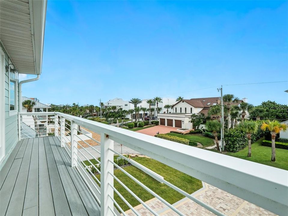 En Venta: $1,950,000 (3 camas, 3 baños, 2424 Pies cuadrados)