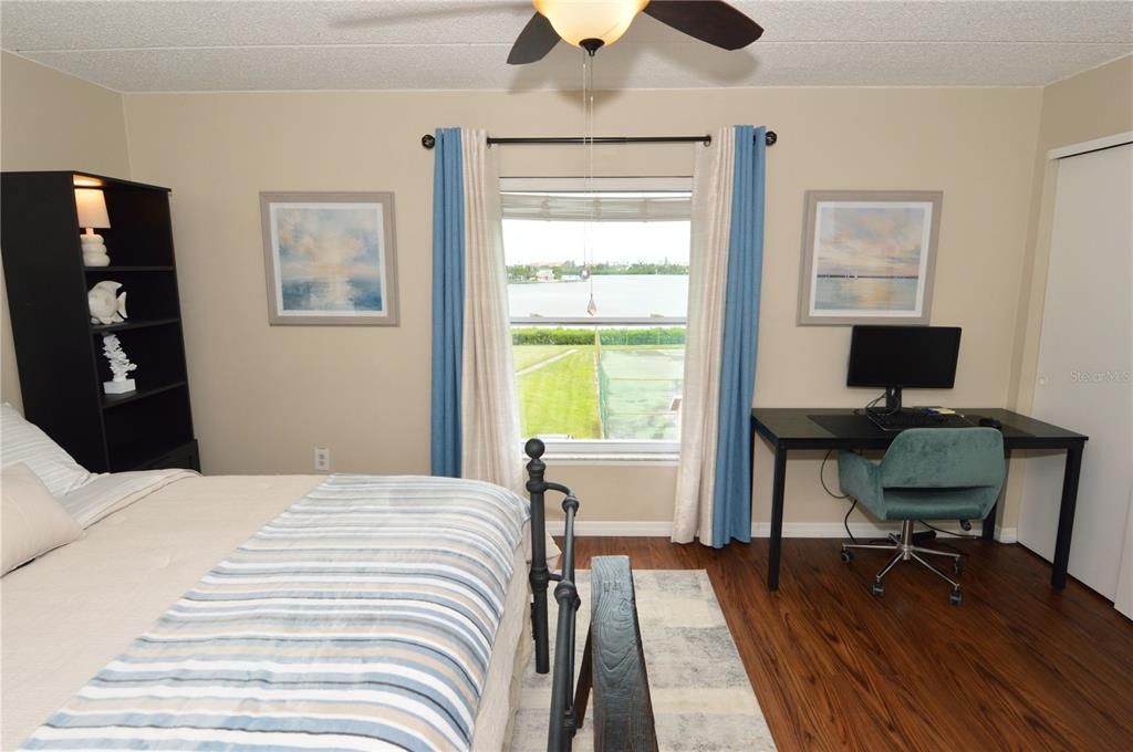 For Rent: $2,000 (1 beds, 1 baths, 747 Square Feet)