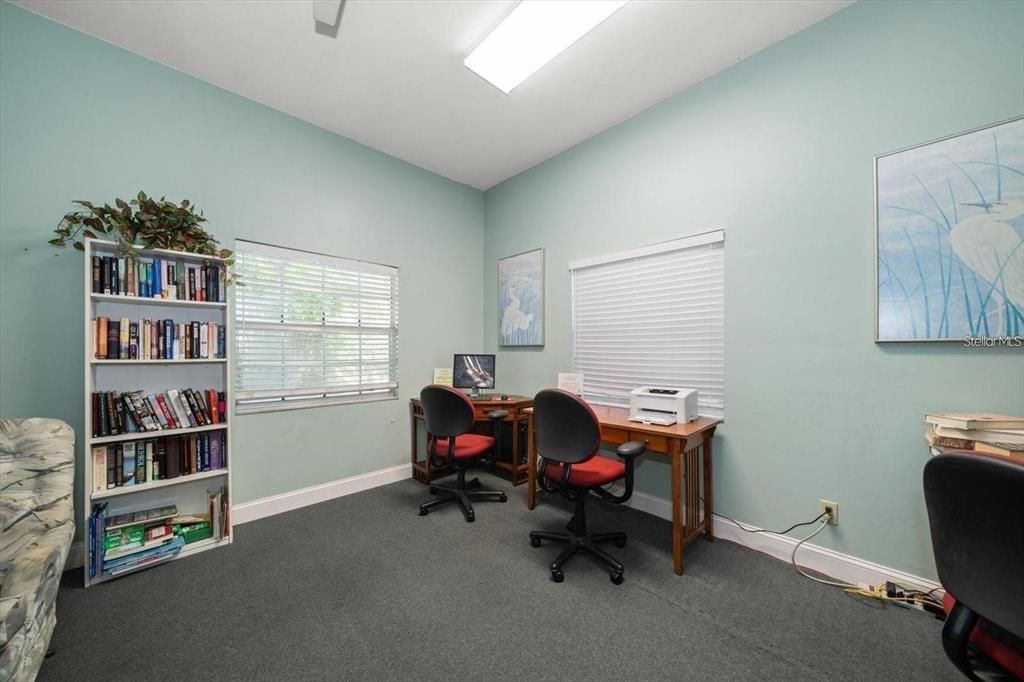 For Rent: $2,000 (1 beds, 1 baths, 747 Square Feet)