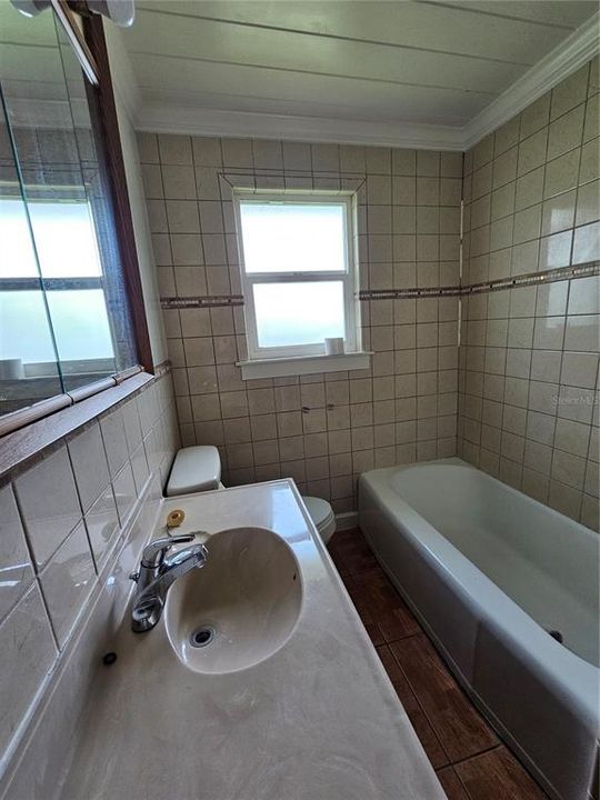 В аренду: $2,200 (2 спален, 1 ванн, 1492 Квадратных фут)