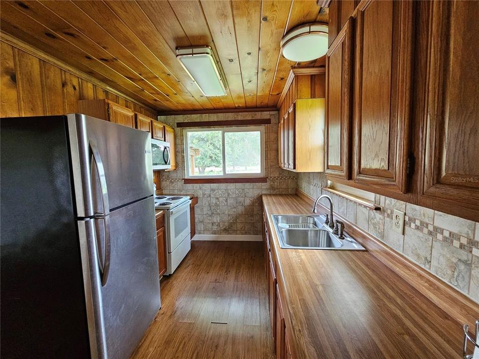 В аренду: $2,200 (2 спален, 1 ванн, 1492 Квадратных фут)