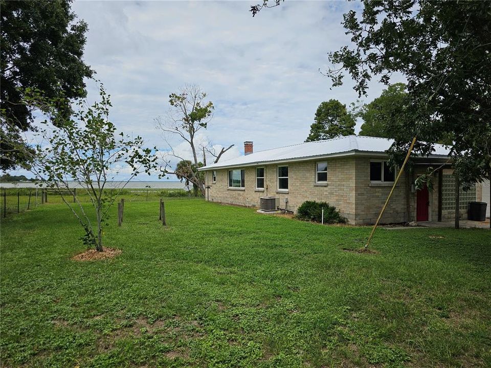 В аренду: $2,200 (2 спален, 1 ванн, 1492 Квадратных фут)