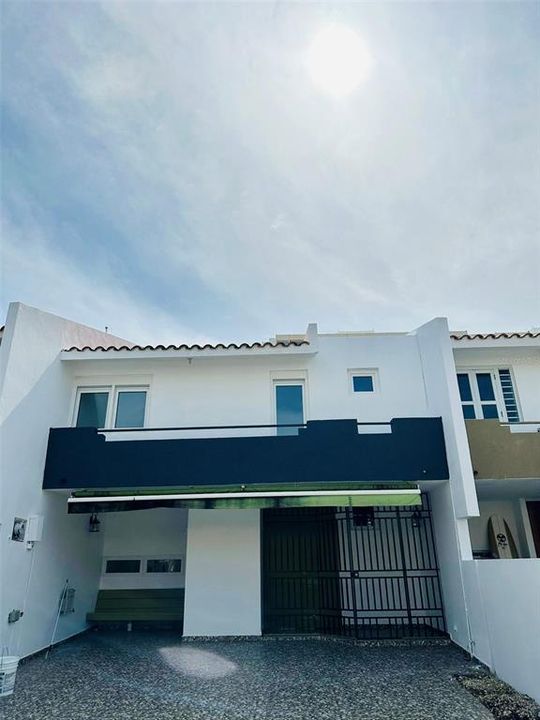 For Sale: $550,000 (3 beds, 2 baths, 1700 Square Feet)