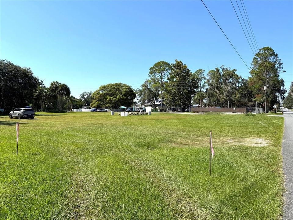 待售: $250,000 (0.60 acres)