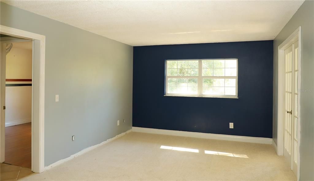 Active With Contract: $390,000 (3 beds, 2 baths, 1875 Square Feet)