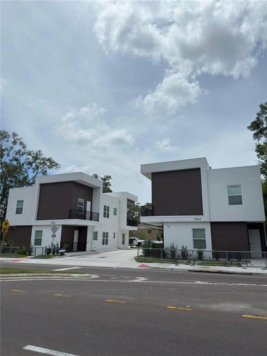 出租: $2,950 (3 贝兹, 3 浴室, 1740 平方英尺)