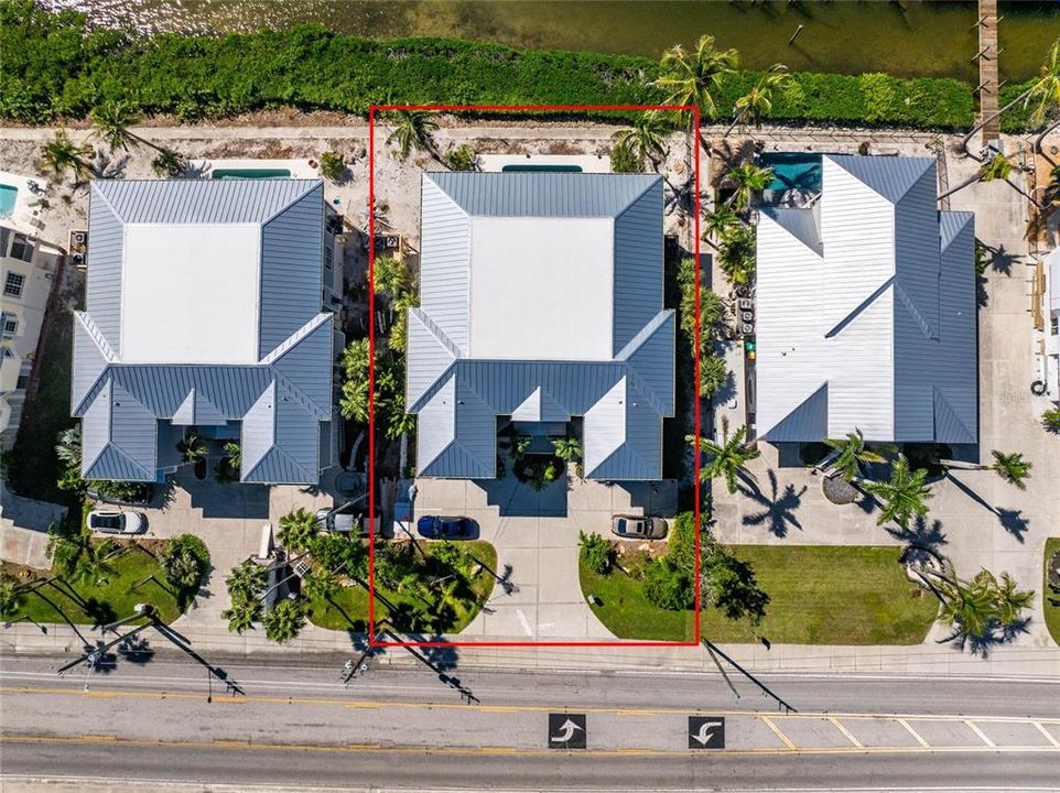 На продажу: $649,900 (2 спален, 2 ванн, 1561 Квадратных фут)