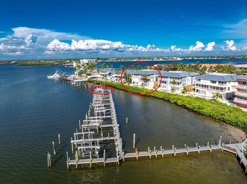 На продажу: $649,900 (2 спален, 2 ванн, 1561 Квадратных фут)