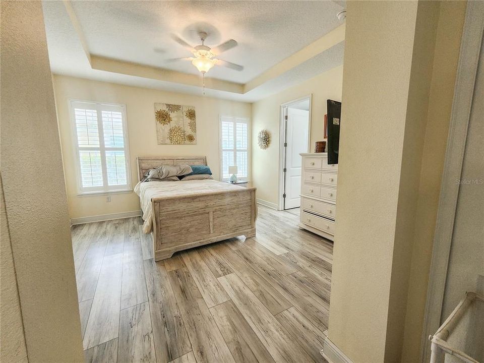 For Sale: $354,500 (2 beds, 2 baths, 1549 Square Feet)