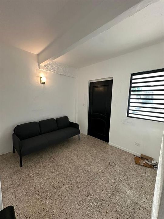 For Sale: $525,000 (8 beds, 5 baths, 2180 Square Feet)