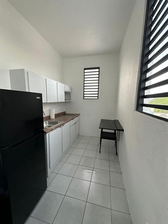 For Sale: $525,000 (8 beds, 5 baths, 2180 Square Feet)