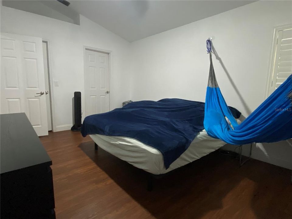 Active With Contract: $345,000 (3 beds, 2 baths, 1440 Square Feet)