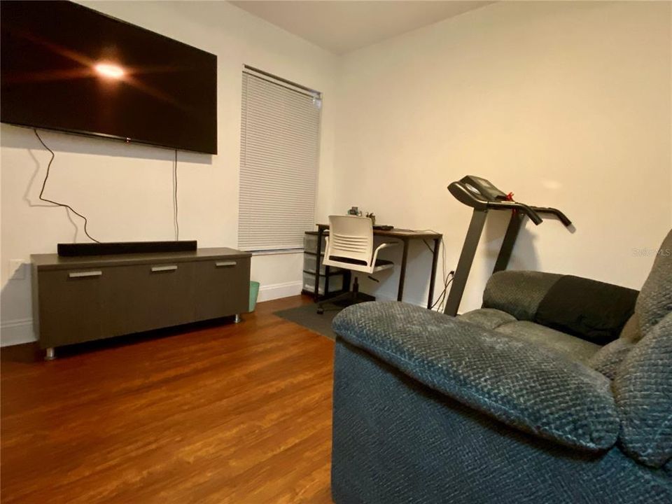 Active With Contract: $345,000 (3 beds, 2 baths, 1440 Square Feet)