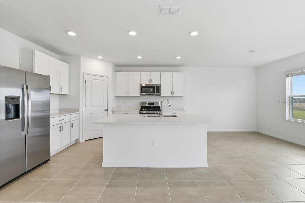 Active With Contract: $379,999 (5 beds, 3 baths, 2287 Square Feet)