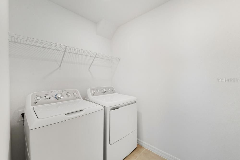 Active With Contract: $379,999 (5 beds, 3 baths, 2287 Square Feet)