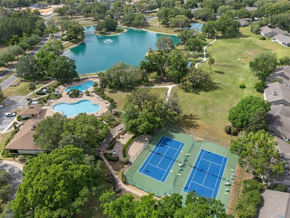 待售: $249,500 (2 贝兹, 2 浴室, 1746 平方英尺)