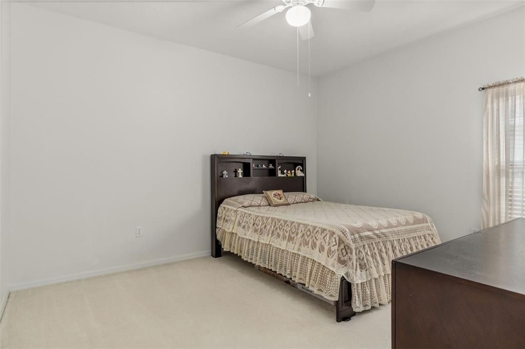 待售: $249,500 (2 贝兹, 2 浴室, 1746 平方英尺)