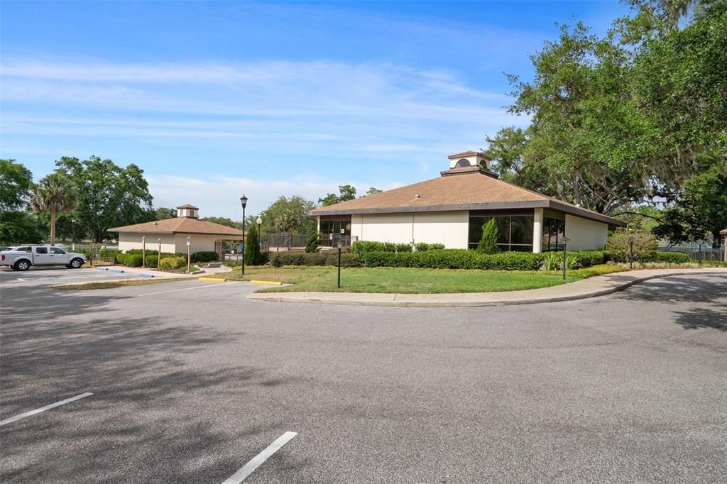 待售: $249,500 (2 贝兹, 2 浴室, 1746 平方英尺)