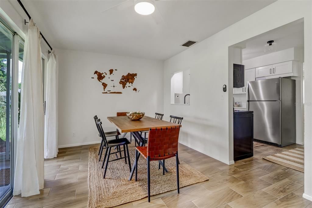 En Venta: $385,000 (3 camas, 2 baños, 1246 Pies cuadrados)