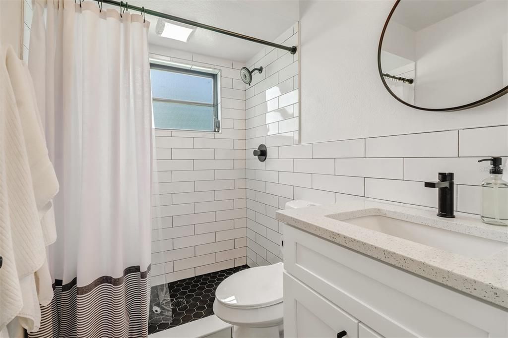 En Venta: $385,000 (3 camas, 2 baños, 1246 Pies cuadrados)