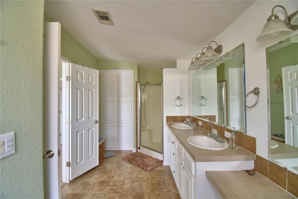 En Venta: $208,000 (2 camas, 2 baños, 1620 Pies cuadrados)