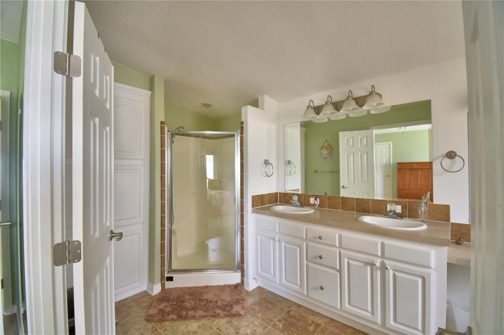 En Venta: $208,000 (2 camas, 2 baños, 1620 Pies cuadrados)