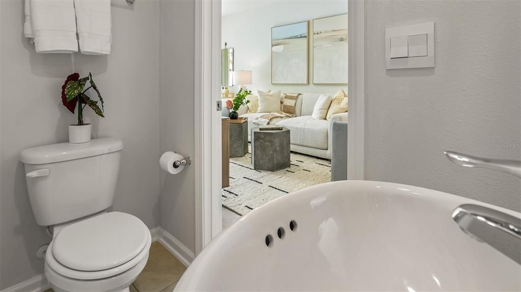 Active With Contract: $256,990 (3 beds, 2 baths, 1308 Square Feet)