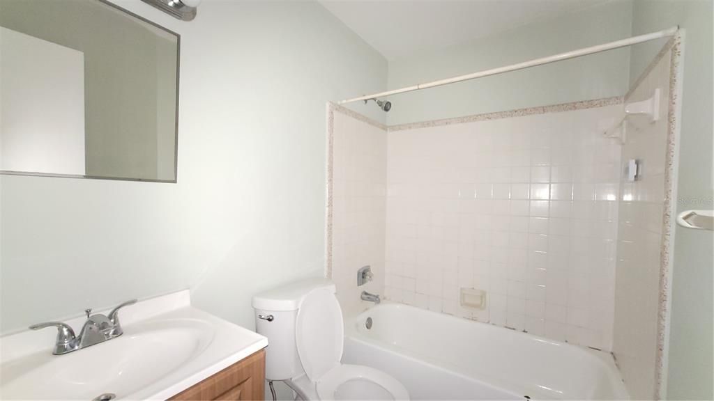 В аренду: $1,100 (2 спален, 1 ванн, 856 Квадратных фут)