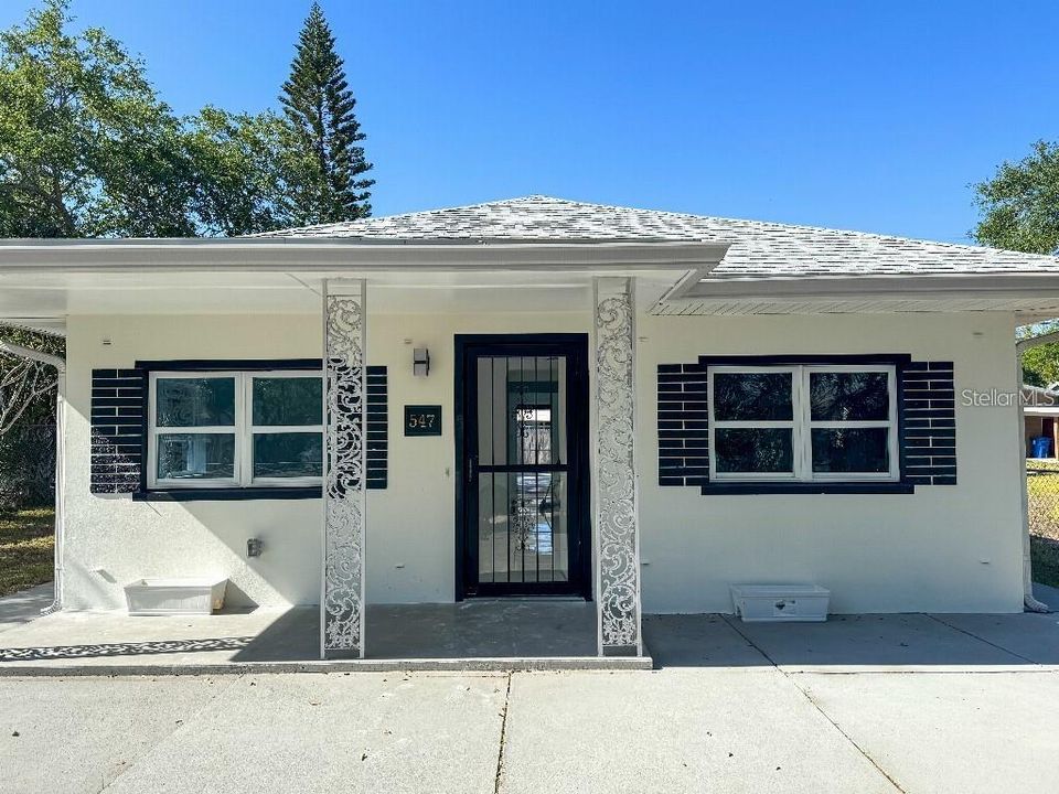 For Sale: $299,999 (3 beds, 1 baths, 925 Square Feet)