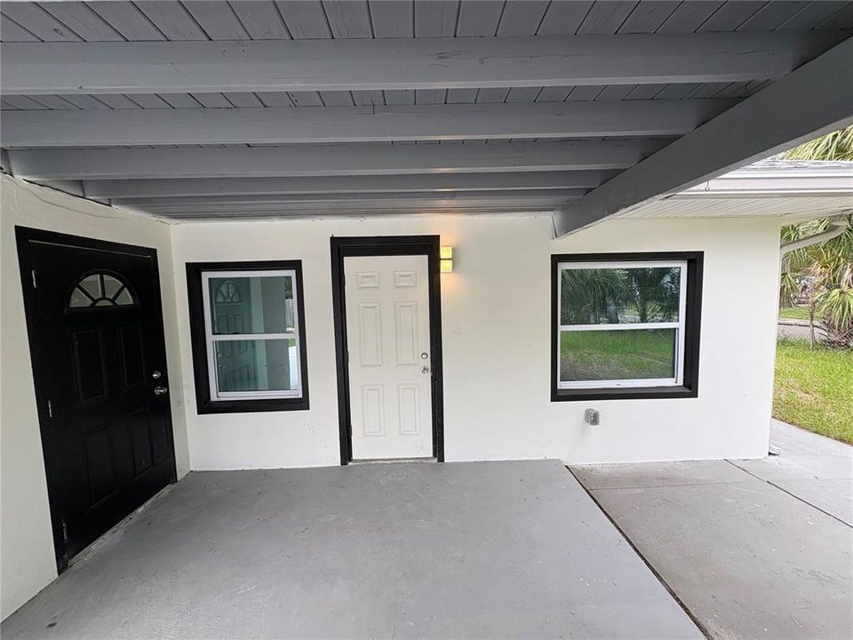 For Sale: $299,999 (3 beds, 1 baths, 925 Square Feet)