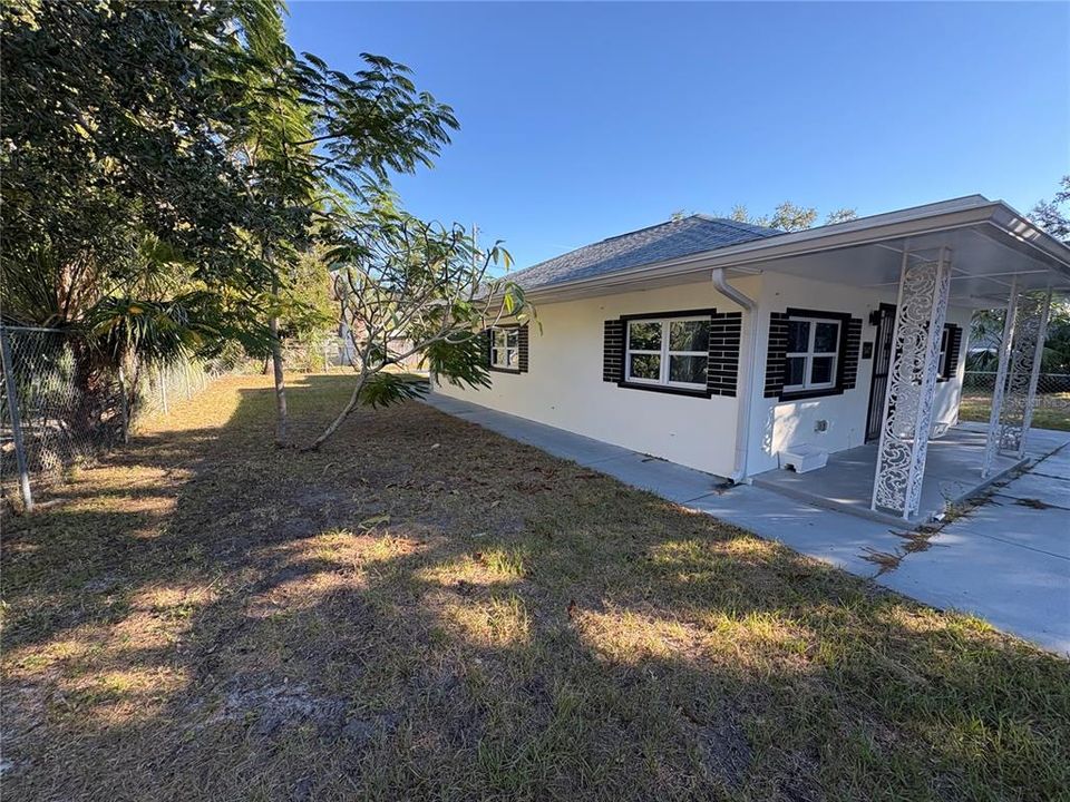 For Sale: $299,999 (3 beds, 1 baths, 925 Square Feet)