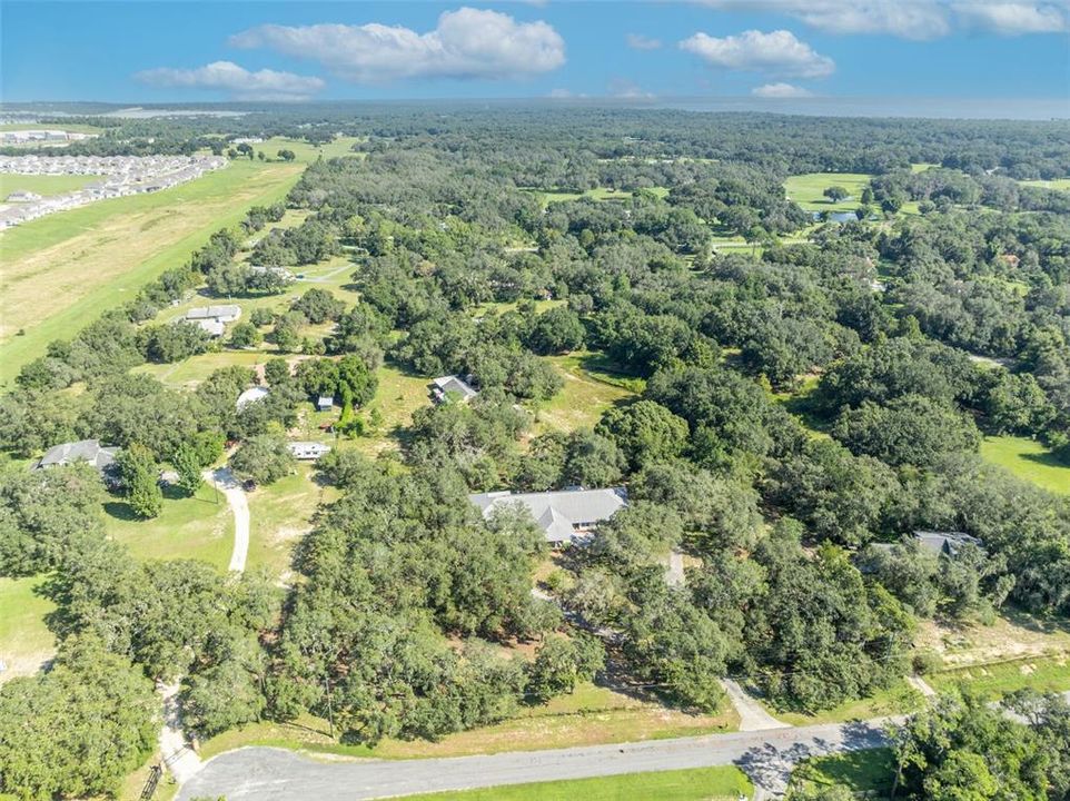 Activo con contrato: $898,500 (6 camas, 4 baños, 4339 Pies cuadrados)