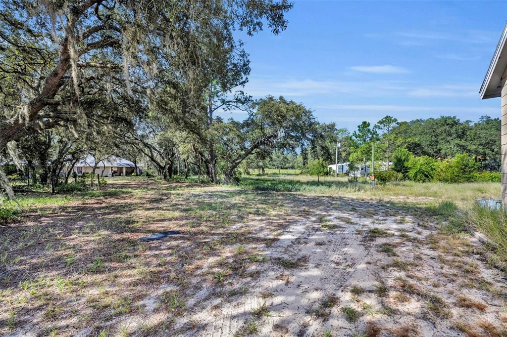 Activo con contrato: $898,500 (6 camas, 4 baños, 4339 Pies cuadrados)